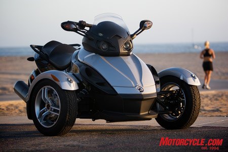 2008 Can-Am Spyder Review - Motorcycle.com