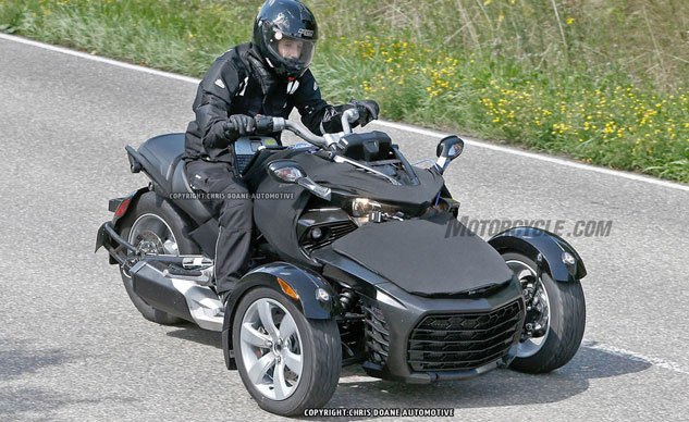 2015 Can-Am Spyder Roadster Spied!