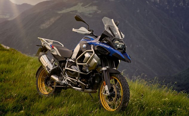 2019 BMW R1250R, R1250RS and R1250GS Adventure First Look