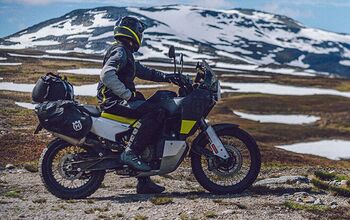 2022 Husqvarna Norden 901 First Look