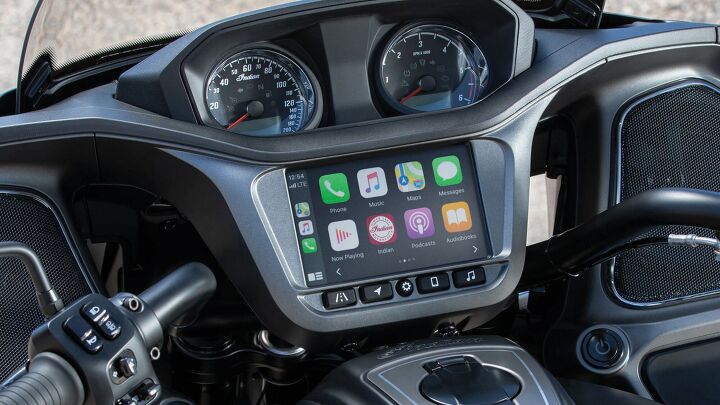 can you add apple carplay to your motorcycle