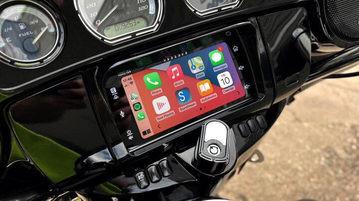 can you add apple carplay to your motorcycle