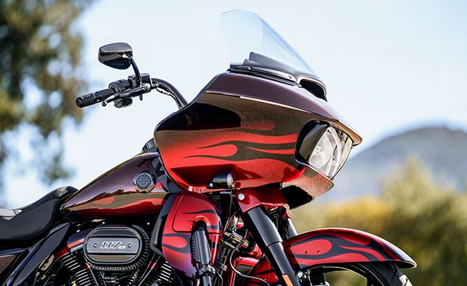 Four Harley-Davidson CVOs for 2022