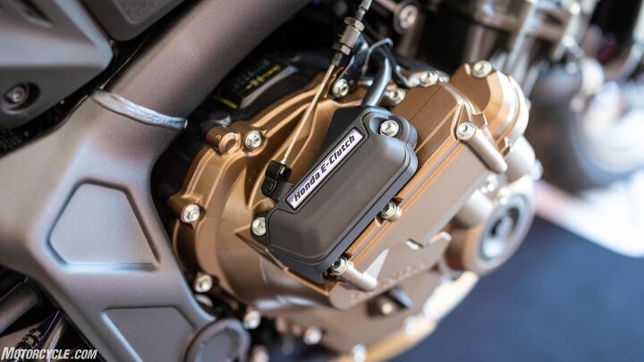 From the outside, the extra components of the E-Clutch system only add a tiny amount to the clutch cover.