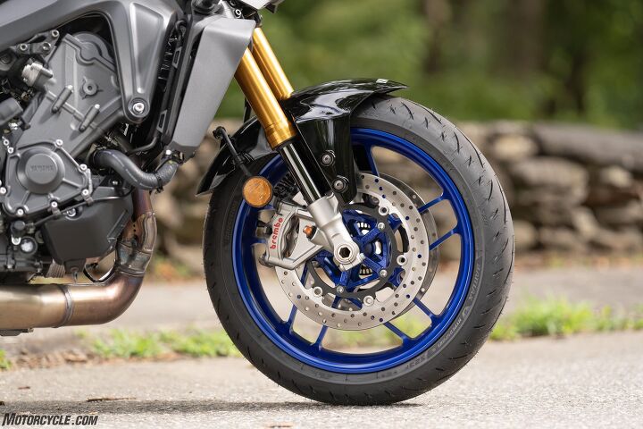 No, the forks aren’t Öhlins – but they sure look like they are.